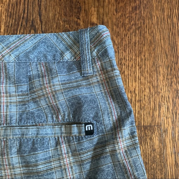 Travis Matthew Shorts - Picture 4 of 9